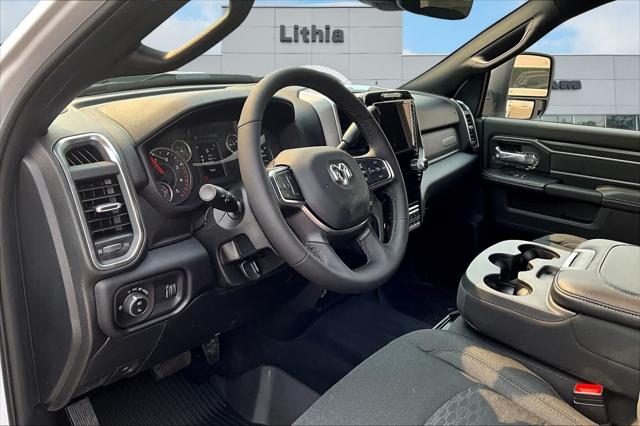 2026 RAM Ram 3500 RAM 3500 BIG HORN CREW CAB 4X4 8 BOX