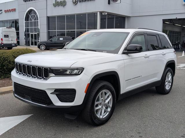 2025 Jeep Grand Cherokee GRAND CHEROKEE LAREDO X 4X4