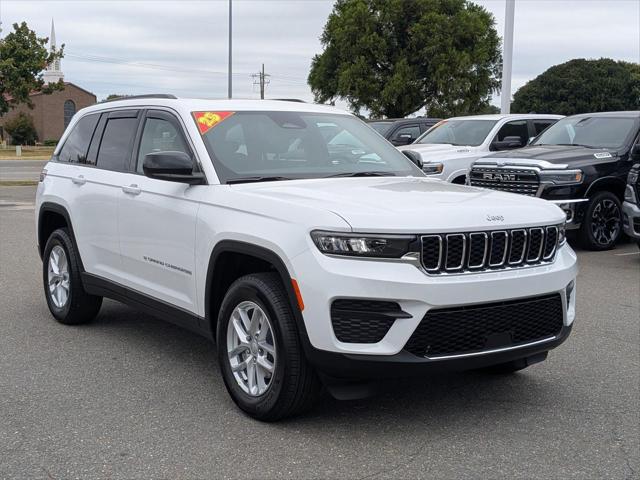 2025 Jeep Grand Cherokee GRAND CHEROKEE LAREDO X 4X4