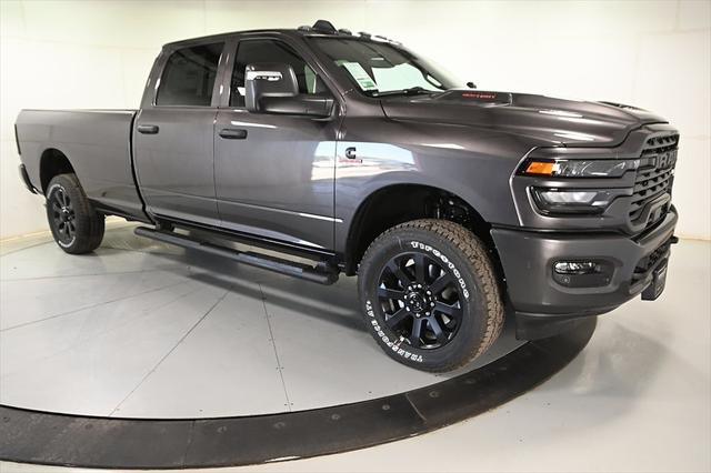 2026 RAM Ram 2500 RAM 2500 BLACK EXPRESS CREW CAB 4X4 8 BOX