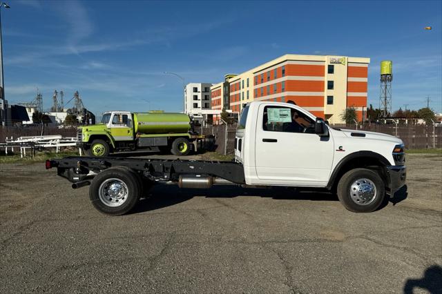 2026 RAM Ram 3500 Chassis Cab RAM 3500 TRADESMAN CHASSIS REGULAR CAB 4X4 84 CA 2026 RAM Ram 3500 Chassis Cab RAM 3500 TRADESMAN CHASSIS REGULAR CAB 4X4 84 CA