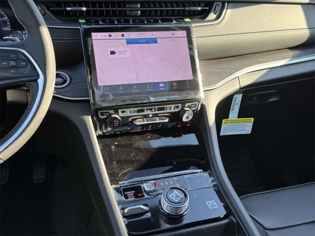 2025 Jeep Grand Cherokee GRAND CHEROKEE LIMITED 4X4 2025 Jeep Grand Cherokee GRAND CHEROKEE LIMITED 4X4