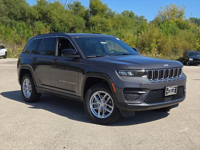 2025 Jeep Grand Cherokee GRAND CHEROKEE LAREDO X 4X4