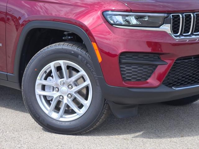 2025 Jeep Grand Cherokee GRAND CHEROKEE LAREDO X 4X4 2025 Jeep Grand Cherokee GRAND CHEROKEE LAREDO X 4X4