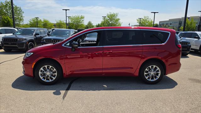 2026 Chrysler Pacifica PACIFICA SELECT AWD