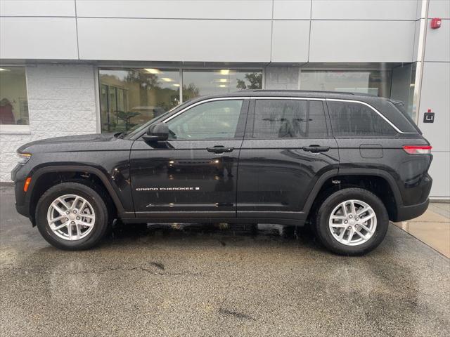 2025 Jeep Grand Cherokee GRAND CHEROKEE LAREDO X 4X4