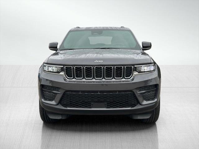 2025 Jeep Grand Cherokee GRAND CHEROKEE LAREDO X 4X4 2025 Jeep Grand Cherokee GRAND CHEROKEE LAREDO X 4X4