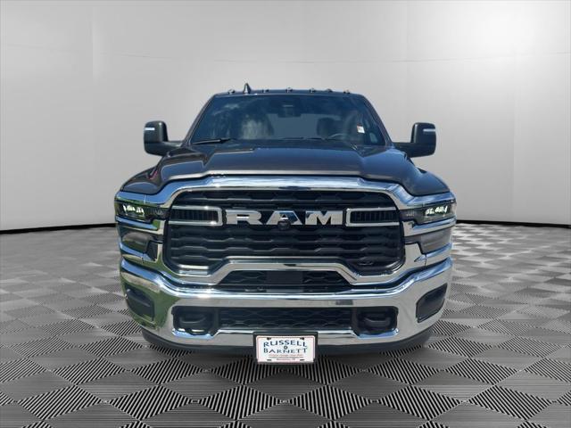 2026 RAM Ram 3500 Chassis Cab RAM 3500 TRADESMAN CREW CAB CHASSIS 4X4 60 CA 2026 RAM Ram 3500 Chassis Cab RAM 3500 TRADESMAN CREW CAB CHASSIS 4X4 60 CA