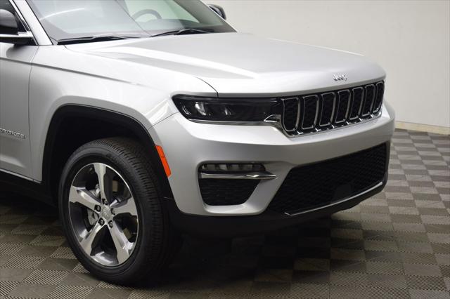 2025 Jeep Grand Cherokee GRAND CHEROKEE LIMITED 4X4 2025 Jeep Grand Cherokee GRAND CHEROKEE LIMITED 4X4