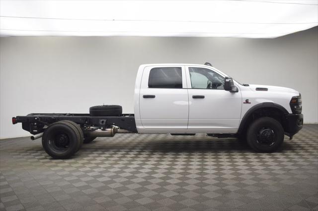2026 RAM Ram 3500 Chassis Cab RAM 3500 TRADESMAN CREW CAB CHASSIS 4X4 60 CA