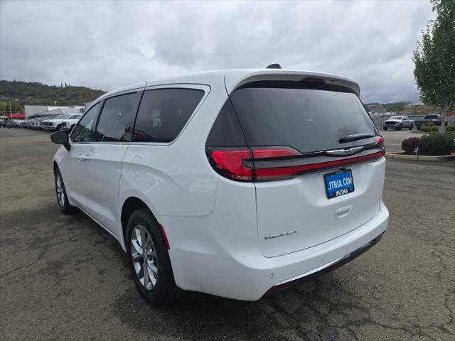 2026 Chrysler Pacifica PACIFICA SELECT AWD 2026 Chrysler Pacifica PACIFICA SELECT AWD