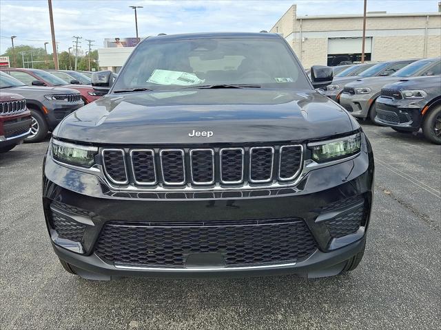 2025 Jeep Grand Cherokee Laredo X 4x4