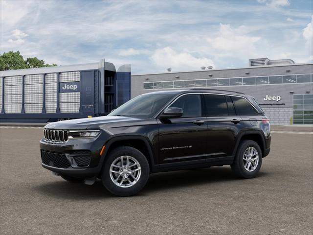 2025 Jeep Grand Cherokee Laredo X 4x4