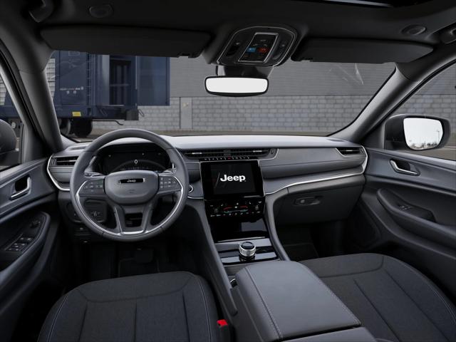 2025 Jeep Grand Cherokee Laredo X 4x4