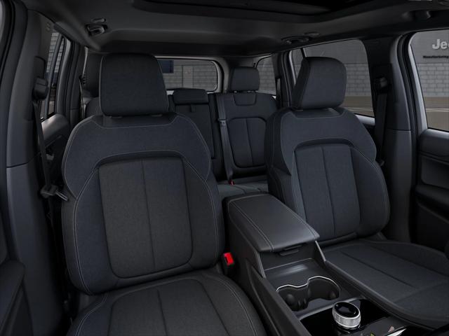 2025 Jeep Grand Cherokee Laredo X 4x4