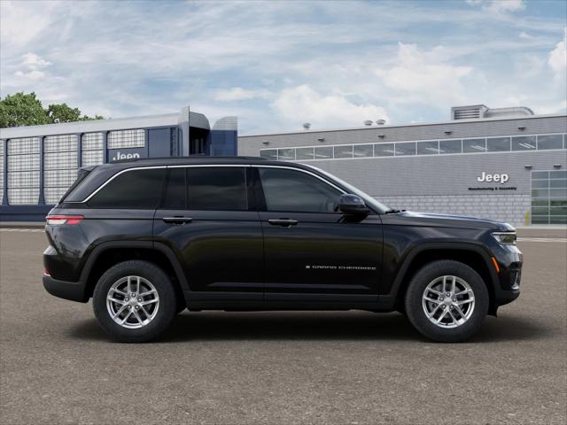 2025 Jeep Grand Cherokee Laredo X 4x4