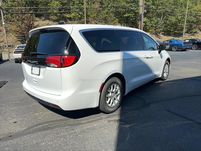 2026 Chrysler Voyager LX