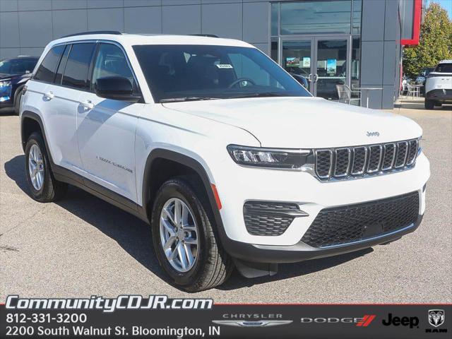 2025 Jeep Grand Cherokee GRAND CHEROKEE LAREDO X 4X4