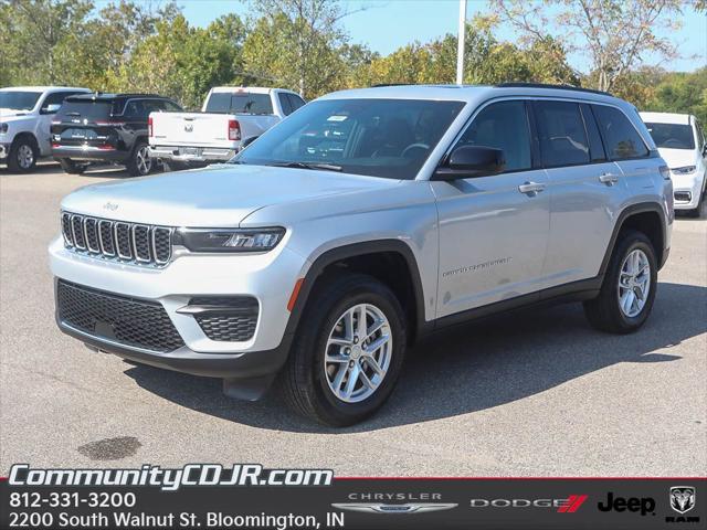 2025 Jeep Grand Cherokee GRAND CHEROKEE LAREDO X 4X4 2025 Jeep Grand Cherokee GRAND CHEROKEE LAREDO X 4X4