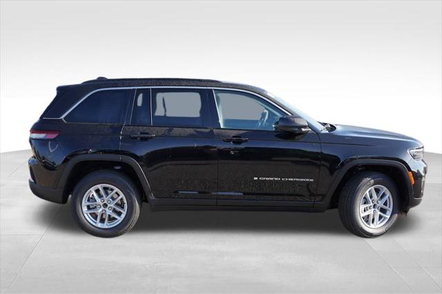 2025 Jeep Grand Cherokee GRAND CHEROKEE LAREDO X 4X4 2025 Jeep Grand Cherokee GRAND CHEROKEE LAREDO X 4X4