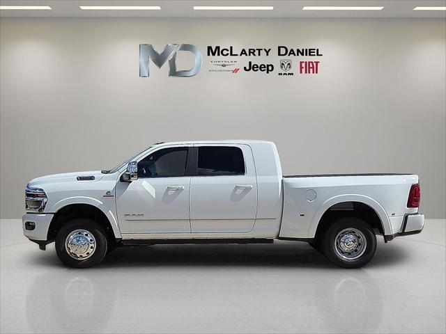 2026 RAM Ram 3500 RAM 3500 LIMITED MEGA CAB 4X4 64 BOX 2026 RAM Ram 3500 RAM 3500 LIMITED MEGA CAB 4X4 64 BOX