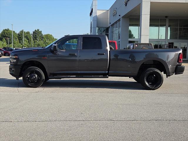 2026 RAM Ram 3500 RAM 3500 TRADESMAN CREW CAB 4X4 8 BOX