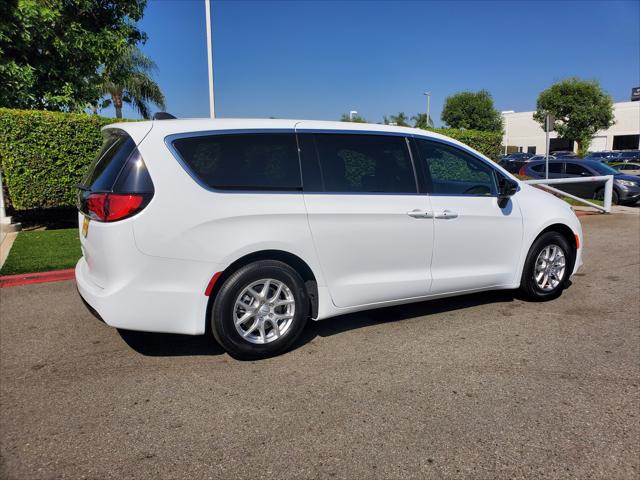 2026 Chrysler Voyager VOYAGER LX