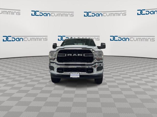 2024 RAM 3500 Tradesman Crew Cab 4x4 64 Box 2024 RAM 3500 Tradesman Crew Cab 4x4 64 Box
