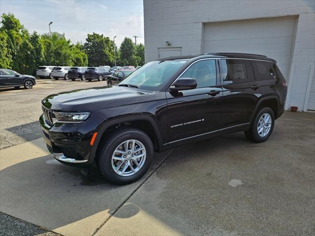 2025 Jeep Grand Cherokee GRAND CHEROKEE L LAREDO 4X4