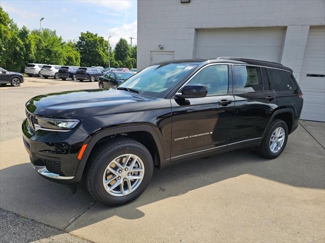 2025 Jeep Grand Cherokee GRAND CHEROKEE L LAREDO 4X4