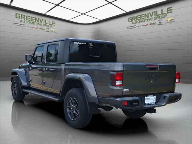 2024 Jeep Gladiator Sport S