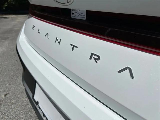 2025 Hyundai Elantra SEL Sport