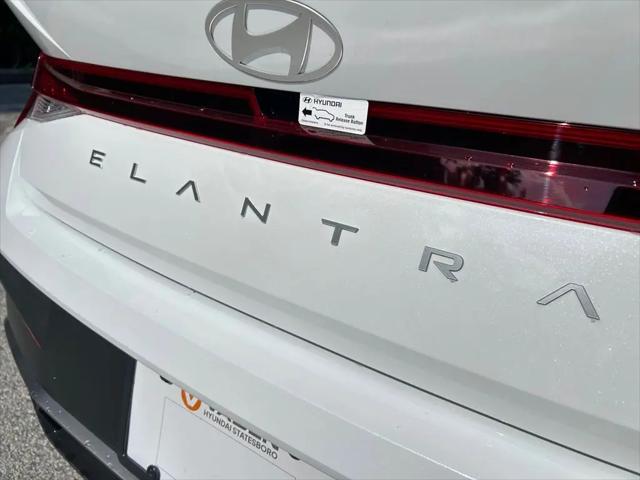 2025 Hyundai Elantra Hybrid SEL Sport