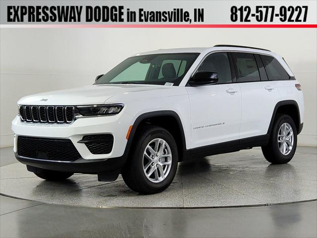2025 Jeep Grand Cherokee GRAND CHEROKEE LAREDO X 4X4
