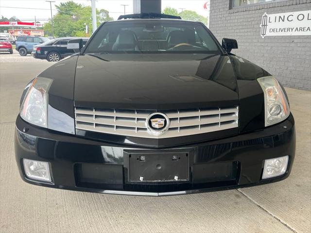 2005 Cadillac XLR Standard