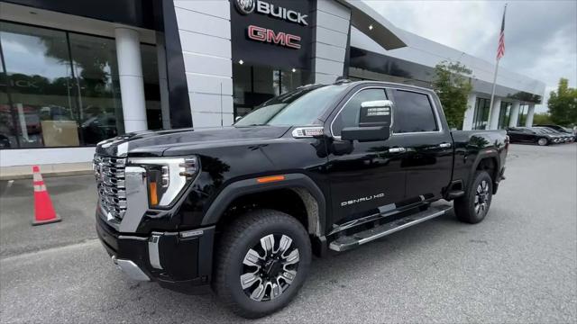 2025 GMC Sierra 2500HD 4WD Crew Cab Standard Bed Denali