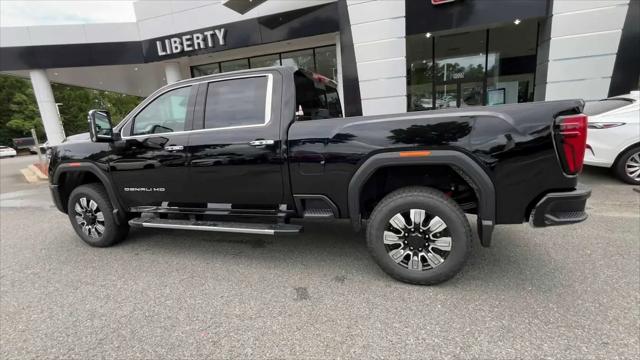 2025 GMC Sierra 2500HD 4WD Crew Cab Standard Bed Denali