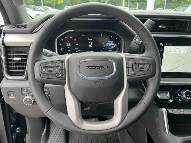 2025 GMC Sierra 2500HD 4WD Crew Cab Standard Bed Denali