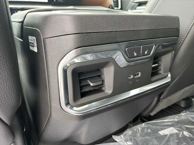 2025 GMC Sierra 2500HD 4WD Crew Cab Standard Bed Denali