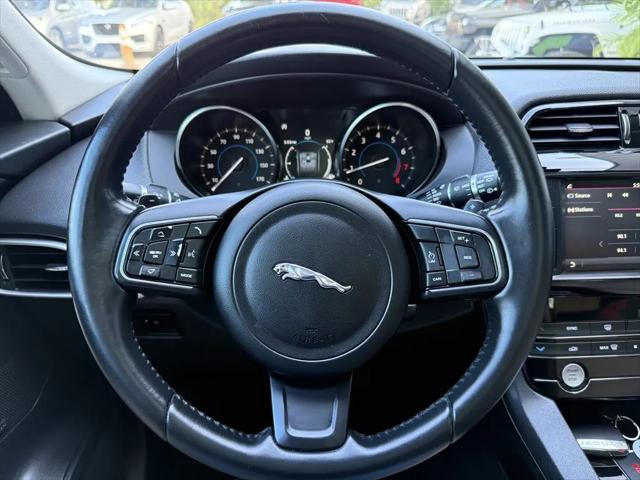 2018 Jaguar F-PACE 25t Premium