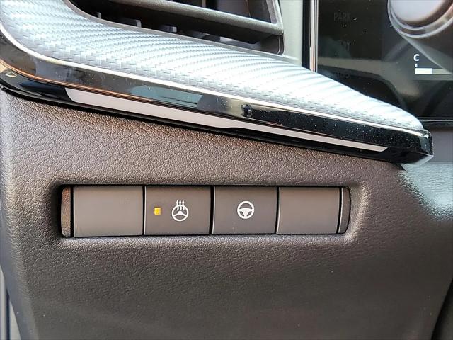 2025 Nissan Kicks SR Intelligent AWD