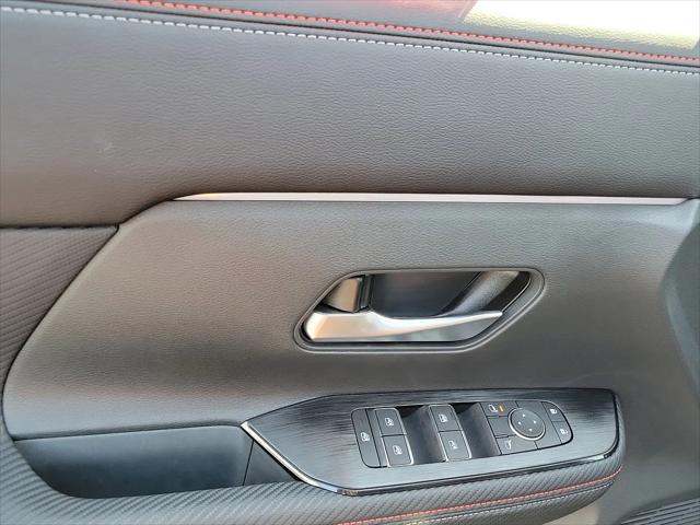 2025 Nissan Kicks SR Intelligent AWD