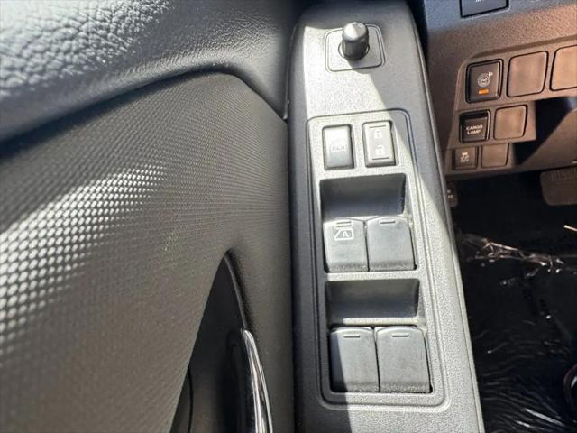 2024 Nissan Frontier Crew Cab PRO-X 4x2