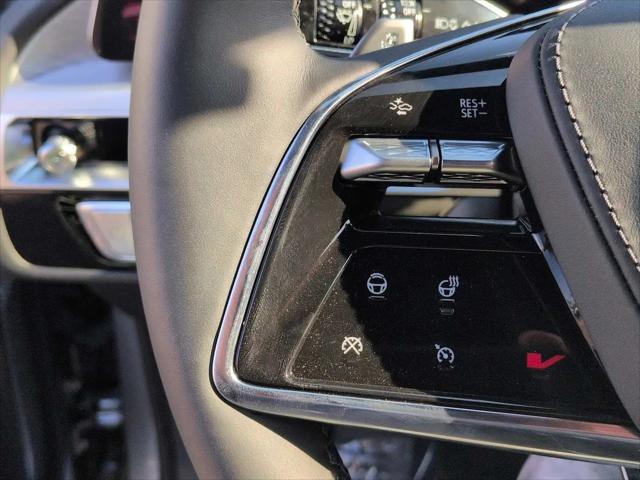 2026 Cadillac iQ V-Series w/1SV