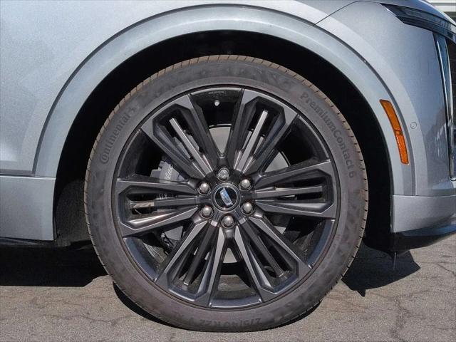 2026 Cadillac iQ V-Series w/1SV