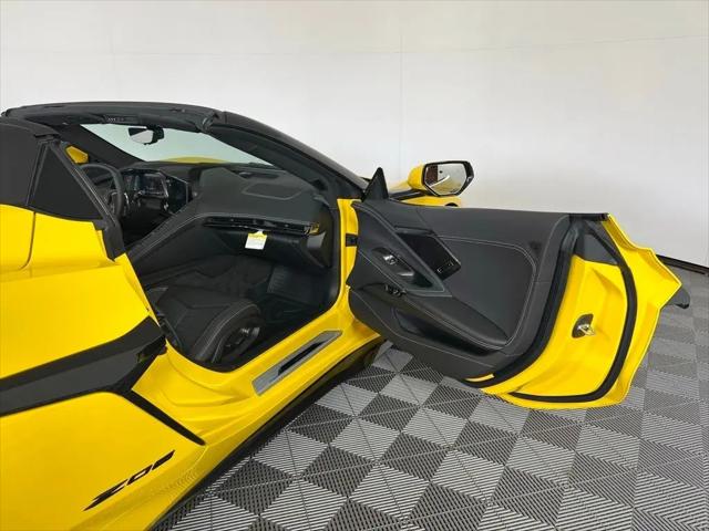 2025 Chevrolet Corvette Z06 RWD Convertible 2LZ