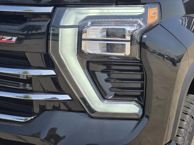 2025 Chevrolet Silverado 2500HD 4WD Crew Cab Standard Bed LTZ