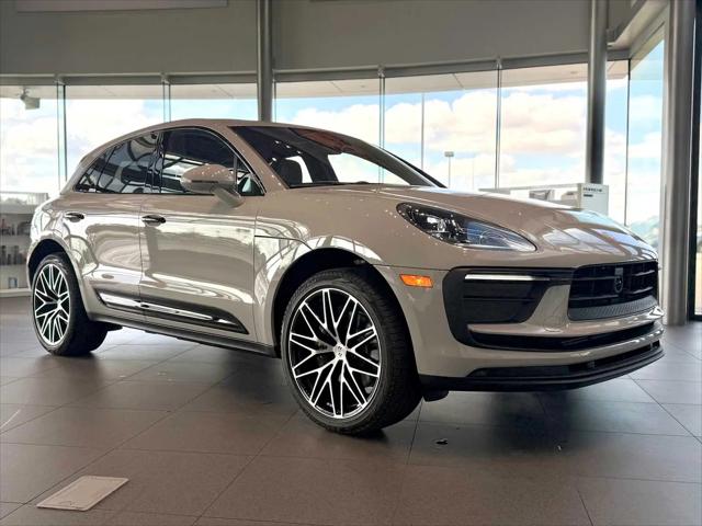 2025 Porsche Macan Macan