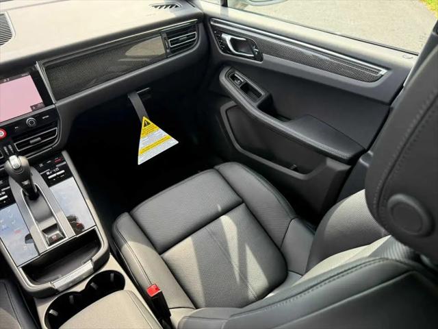 2025 Porsche Macan Macan