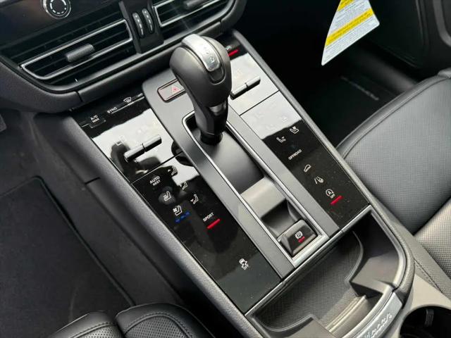 2025 Porsche Macan Macan